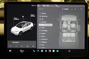 Tesla Model Y bild 15