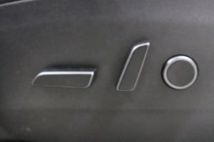 Tesla Model Y bild 16