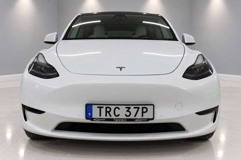 Tesla Model Y bild 2
