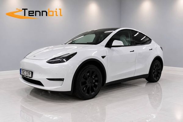 Tesla Model Y Long Range AWD Long Range Panoramaglastak MOMS - 2021