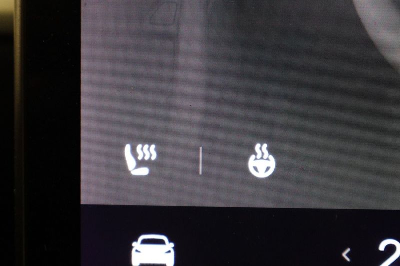 Tesla Model Y bild 17