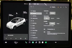 Tesla Model Y bild 12