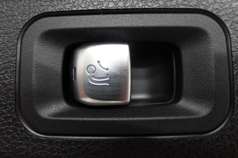 Mercedes E300 bild 18