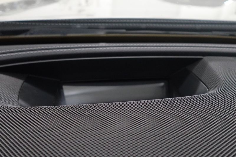 Mercedes E300 bild 14