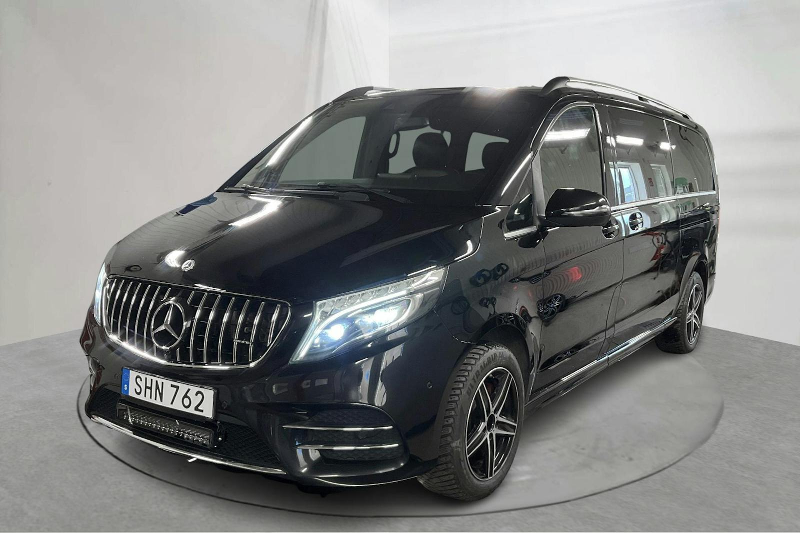 Mercedes V250
