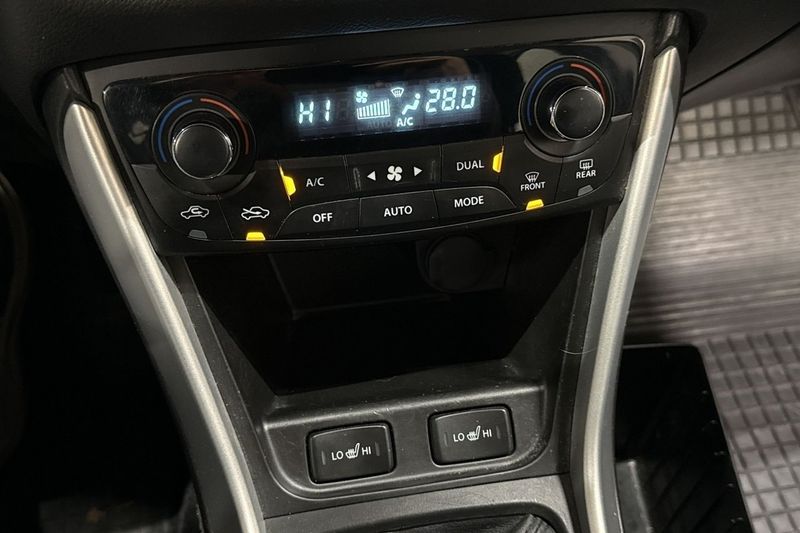 Suzuki S-CROSS bild 12
