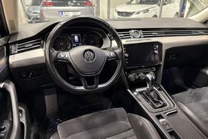Volkswagen Passat bild 9