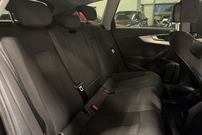 Audi A4 bild 19
