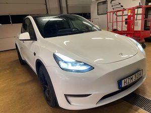 Tesla Model Y bild 2