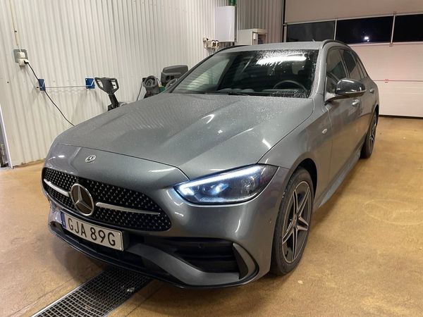 Mercedes C300 e KOMBI AMG - 2025
