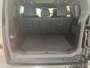 Land Rover Defender bild 2