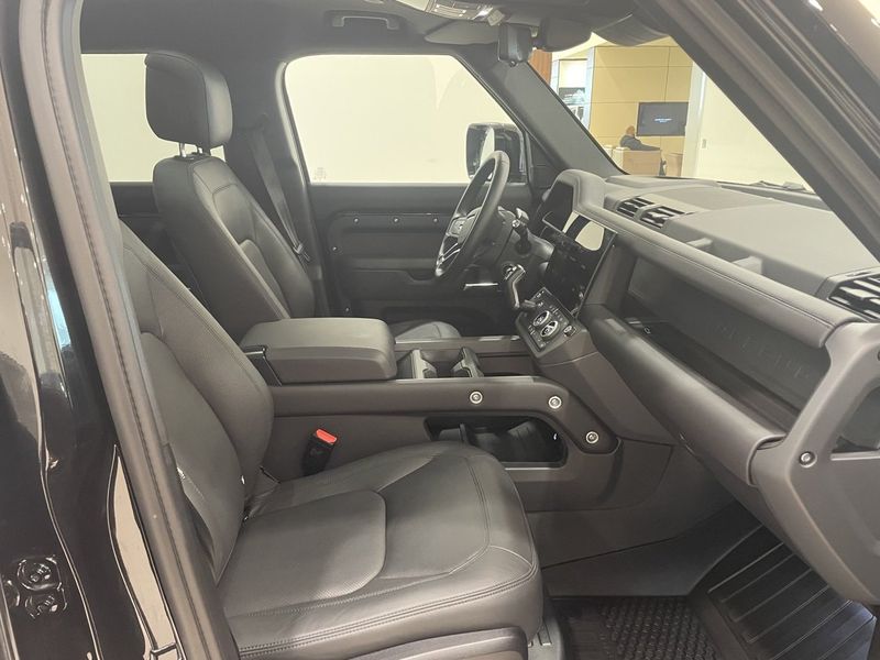 Land Rover Defender bild 5