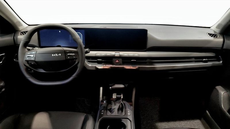 Kia K4 bild 4