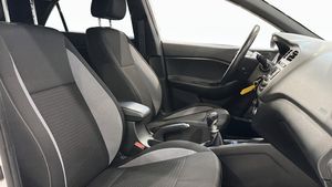 Hyundai i20 bild 16