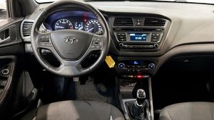 Hyundai i20 bild 14