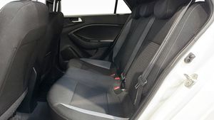 Hyundai i20 bild 10