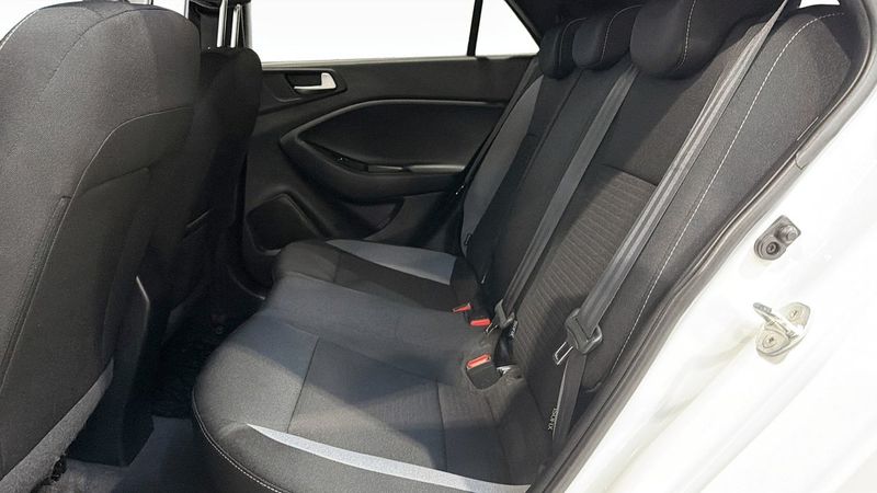 Hyundai i20 bild 10