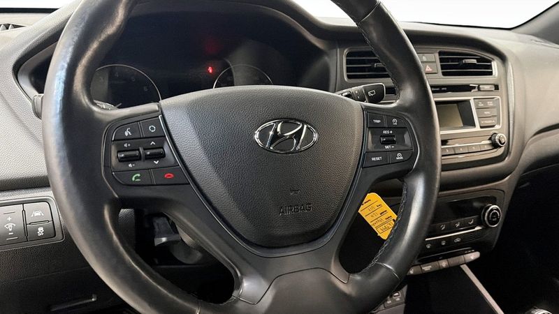 Hyundai i20 bild 12