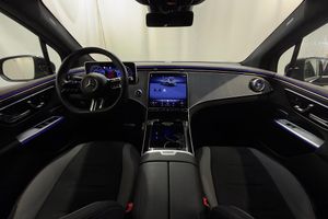 Mercedes EQE350 SUV bild 15