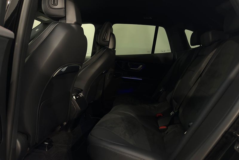 Mercedes EQE350 SUV bild 26