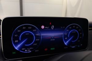 Mercedes EQE350 SUV bild 12