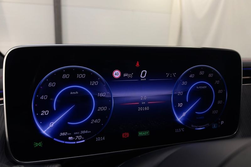 Mercedes EQE350 SUV bild 12