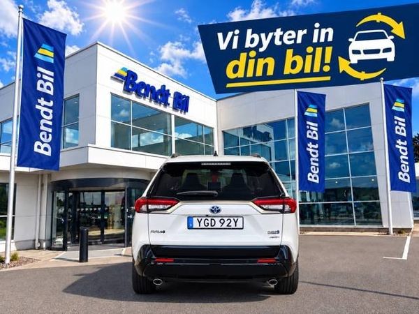 Toyota RAV4 Plug-in Hybrid E-CVT Style Premium / Ventilerade Stolar - 2021