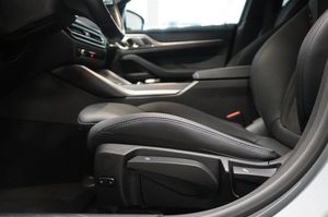 BMW i4 bild 21