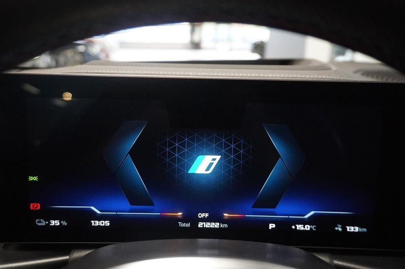 BMW i4 bild 22