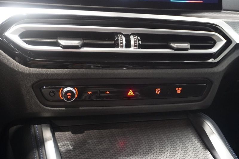 BMW i4 bild 31