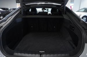 BMW i4 bild 11