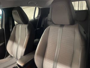 Peugeot 208 bild 10