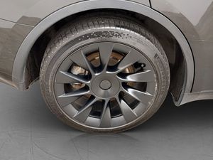 Tesla Model Y bild 29
