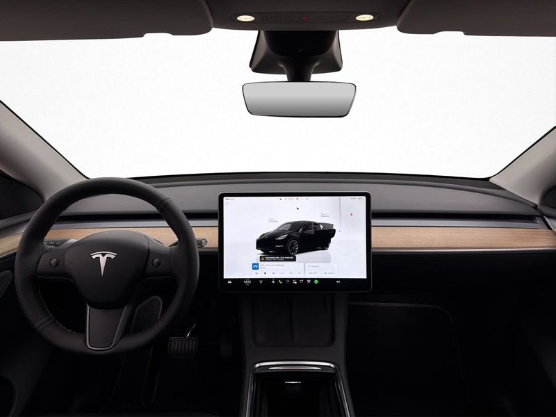 Tesla Model Y bild 15