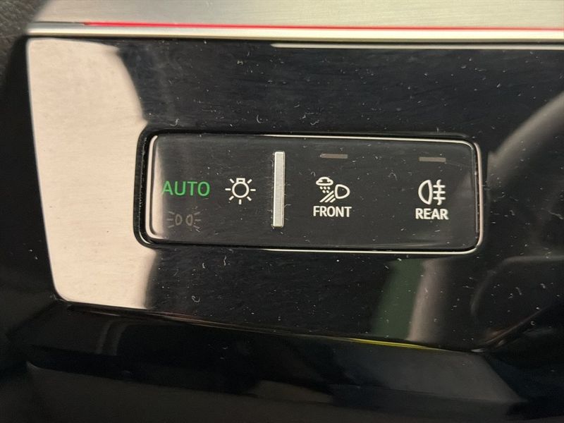 Audi e-tron S bild 21