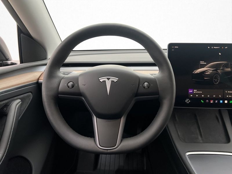 Tesla Model Y bild 20