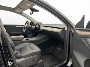 Tesla Model Y bild 25