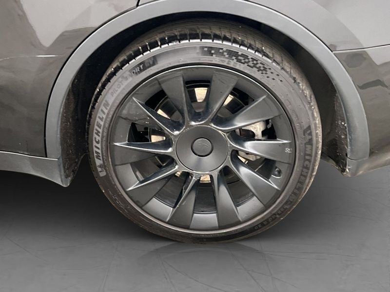 Tesla Model Y bild 34