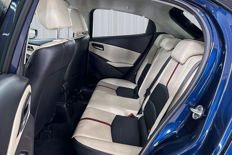 Mazda 2 bild 15
