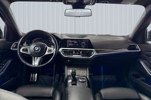 BMW 320 bild 10