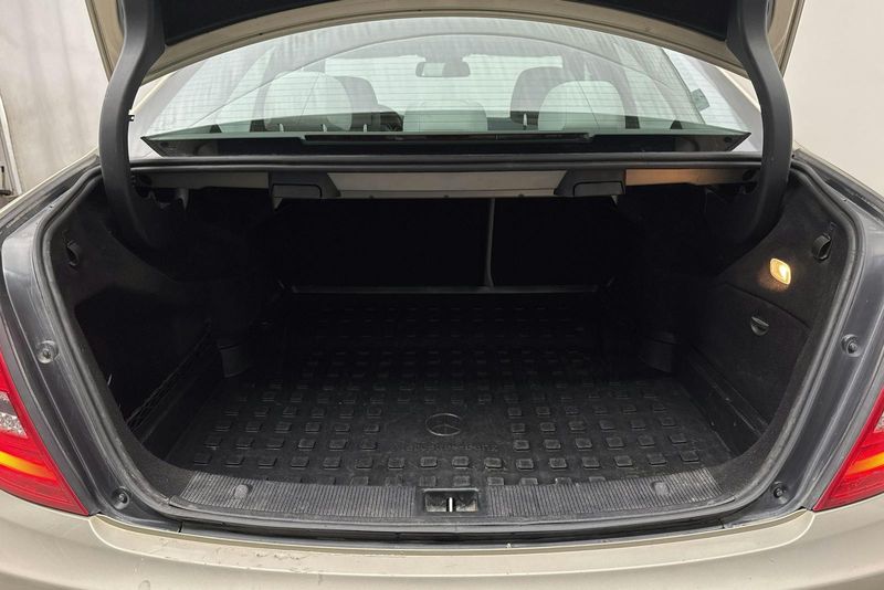 Mercedes C180 bild 10