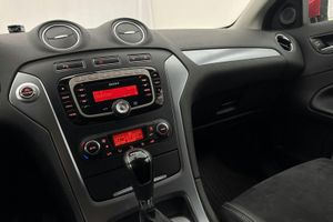 Ford Mondeo bild 11