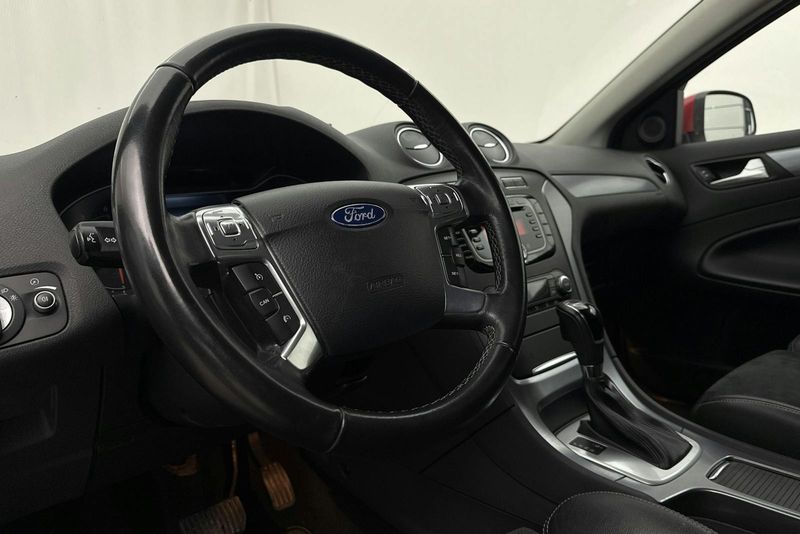 Ford Mondeo bild 13