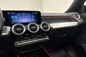 Mercedes EQB250+ bild 15