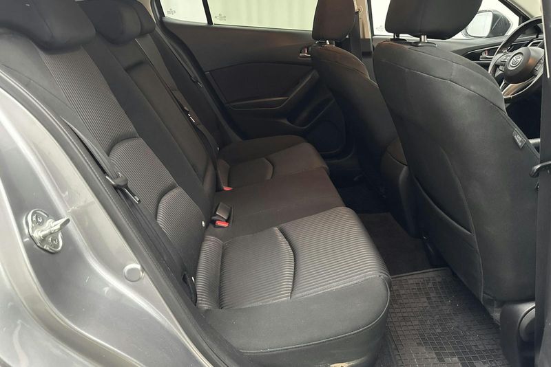 Mazda 3 bild 8