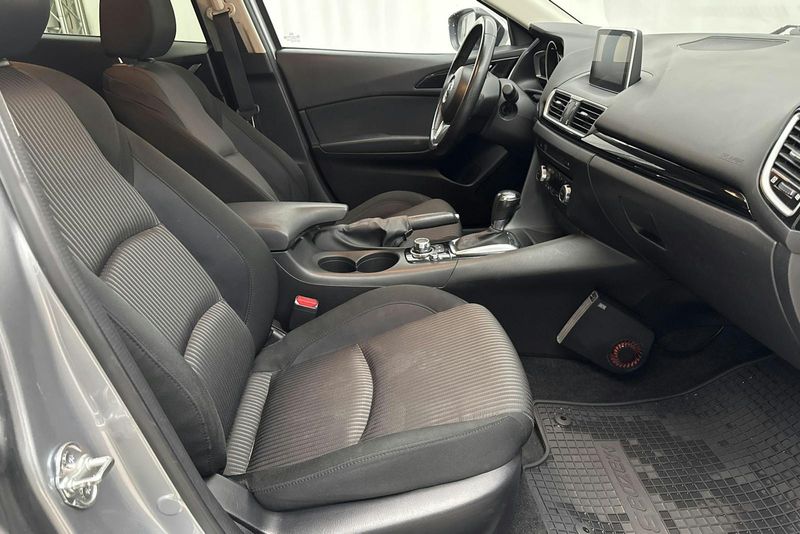 Mazda 3 bild 7