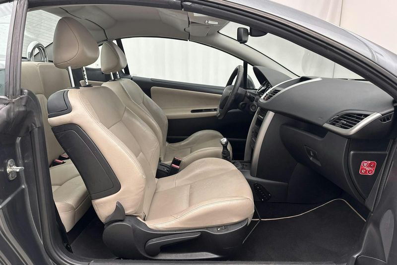 Peugeot 207 bild 14
