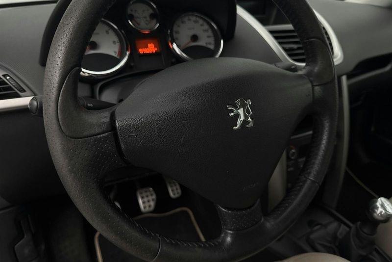 Peugeot 207 bild 20