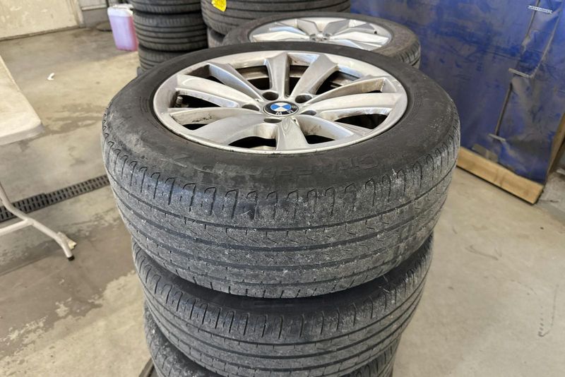 BMW 320 bild 19