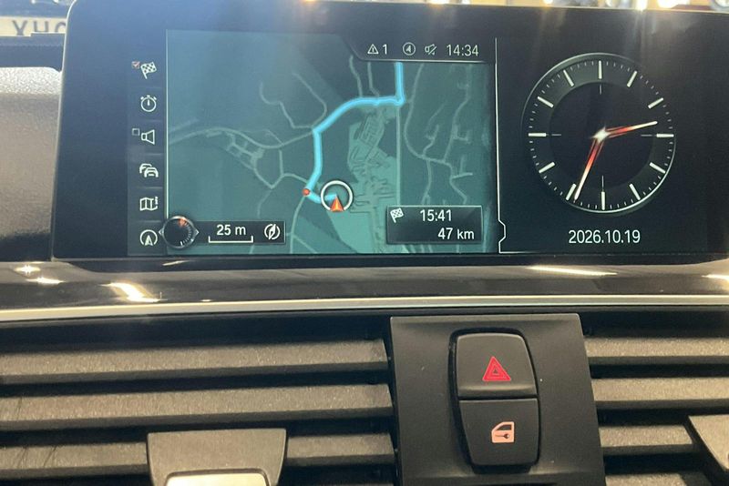 BMW 320 bild 12